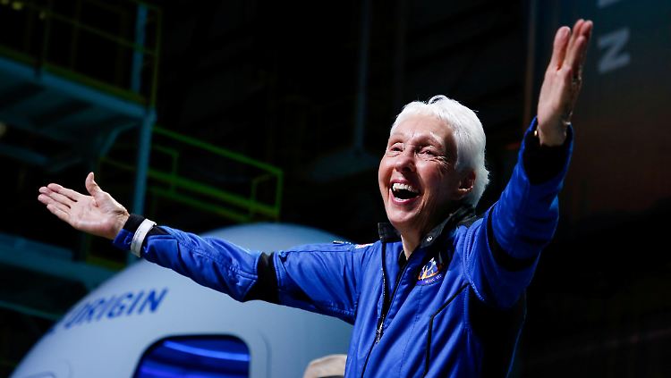 Ehrengast in Bezos' Raumschiff: Wally Funk. 