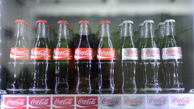 Coca-Cola konnte die Umsatzprognosen anheben.
