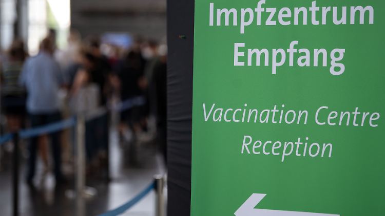 Vielerorts suchen immer weniger Menschen die Impfzentren auf.