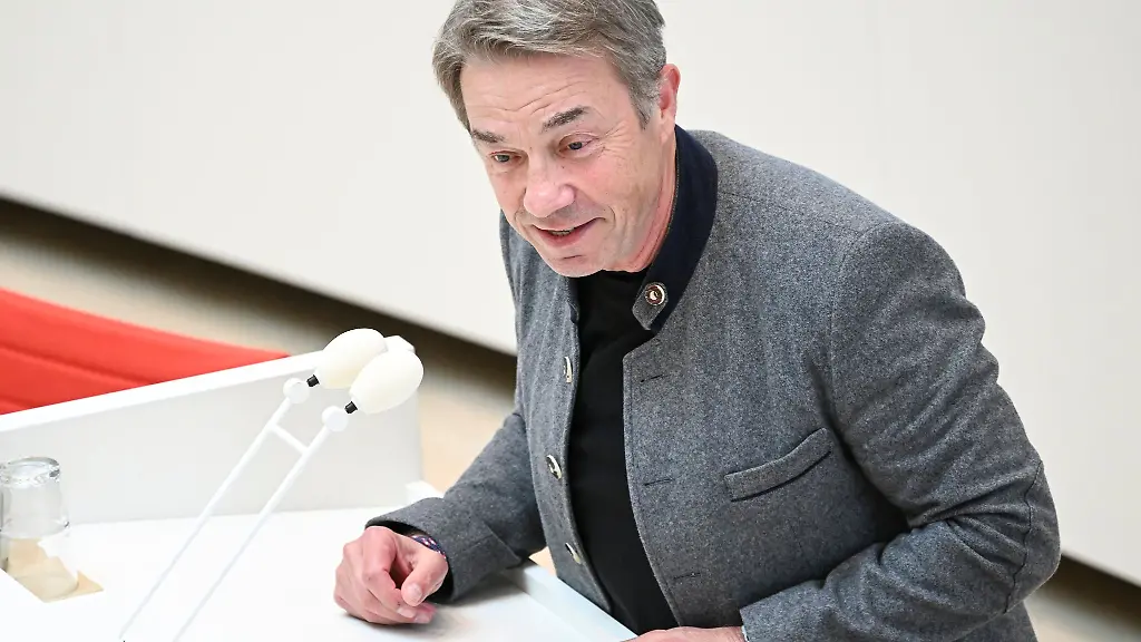 Der-fruehere-Minister-und-SPD-Fraktionschef-Guenter-Baaske-will-aus-der-SPD-austreten