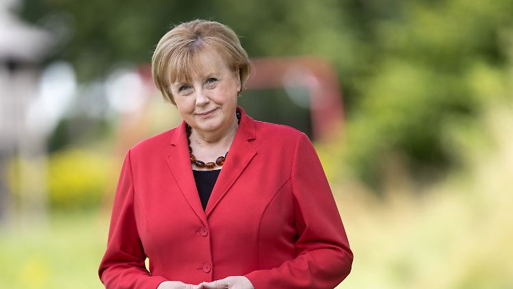 Kanzlerinnen-Double Ursula Wanecki: "Meine Karriere hat sehr schleichend angefangen."