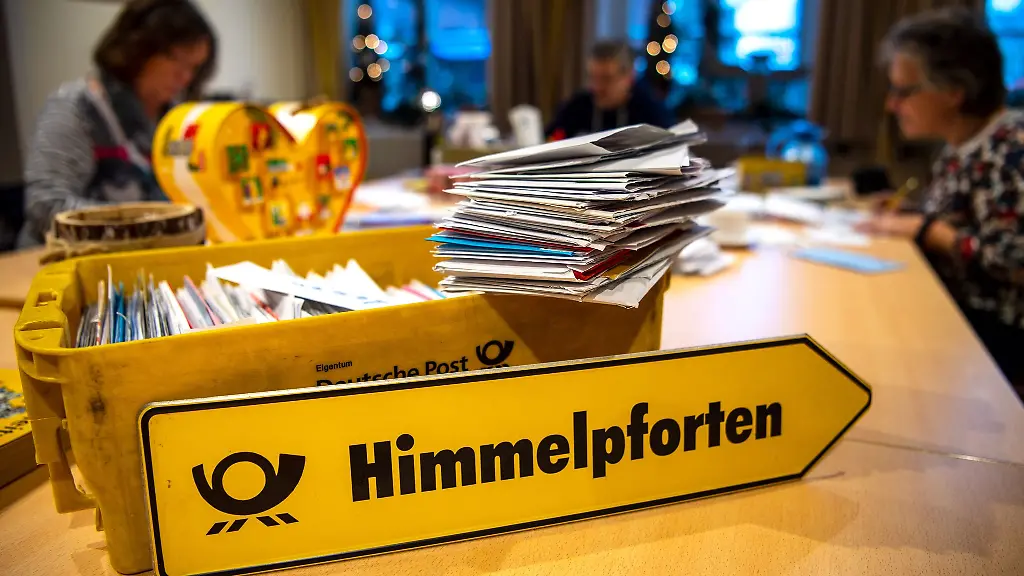 In-Himmelpforten-kommt-jedes-Jahr-vor-dem-Fest-reichlich-Weihnachtspost-an