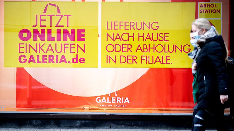 Fast die Hälfte der Kaufhäuser wird komplett umgebaut.