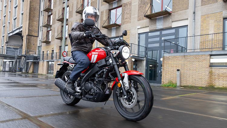 Mit dem Retrostil der XSR 125 will Yamaha auch einen älteren Kundenkreis ansprechen.