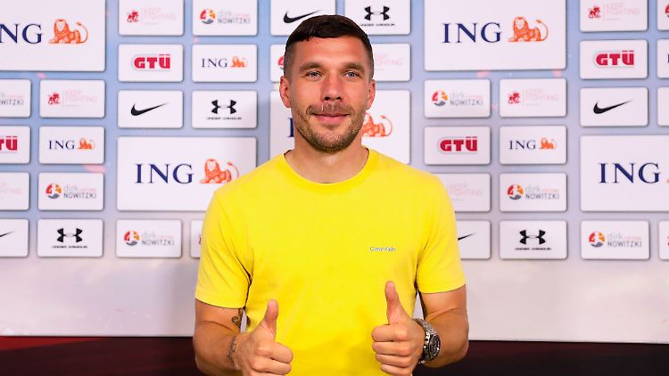 Podolskis 3G: Genesen und gut gelaunt.
