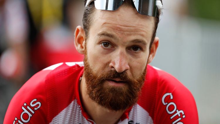 Radprofi Simon Geschke leidet sehr unter den japanischen Quarantäne-Regeln.