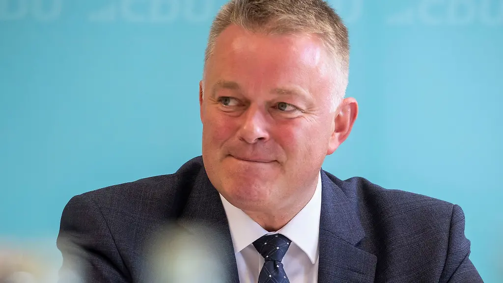 An-ein-digitales-Meldeportal-sollen-sich-Buerger-und-Unternehmen-wenden-koennen-wenn-sie-mit-zu-vielen-buerokratischen-Huerden-kaempfen-schlagen-die-Christdemokraten-vor-darunter-auch-der-rheinland-pfaelzische-CDU-Fraktionschef-Gordon-Schnieder