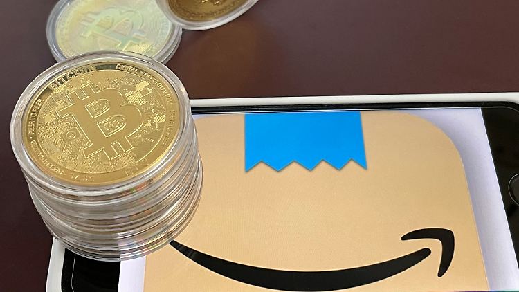 Die Amazon-Bestellung mit Bitcoin bezahlen? Krypto-Fans hoffen darauf.