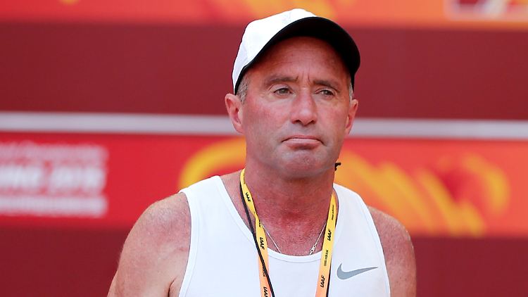 Alberto Salazar ist nicht länger Trainer.