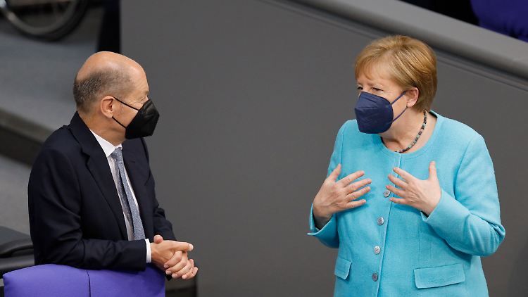 Bundeskanzlerin Angela Merkel und Finanzminister Olaf Scholz.