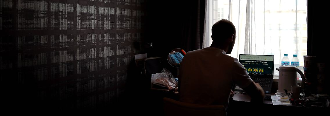 Nicht nur Sportler hadern mit den strengen Quarantäne Regeln - auch Fotografen mussten sich vor den Olympischen Spielen in Tokio in Quarantäne begeben.