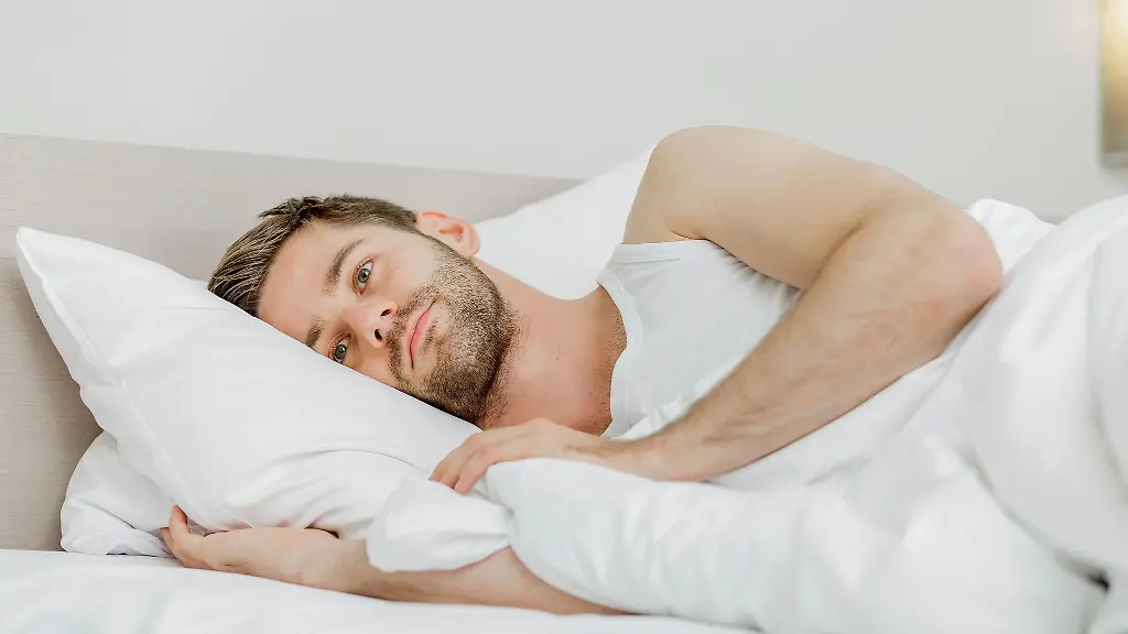 Wenn-nachts-das-Gedankenkarussell-rast-gilt-Nur-durch-Liegenbleiben-kann-man-s-nicht-stoppen-Aber-es-gibt-Abhilfe