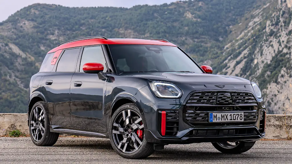 Mini-Countryman-JCW-VO