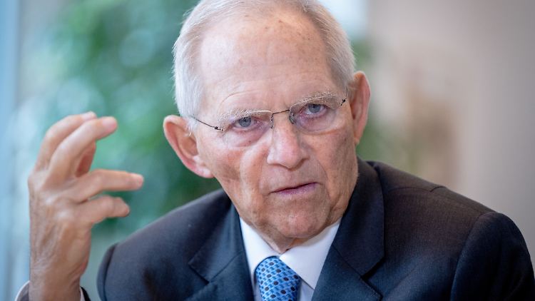 Bundestagspräsident Wolfgang Schäuble kann die mangelnde Impfbereitschaft nicht nachvollziehen.