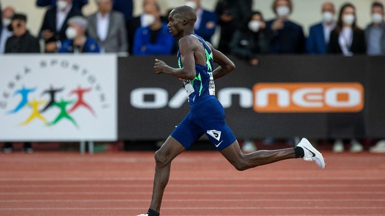 Seine Wunder-Spikes sollen ihn schneller als jeden anderen laufen lassen: Joshua Cheptegei aus Uganda. 