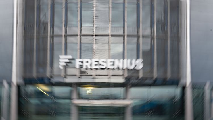 Fresenius erwartet nun mehr Gewinn.