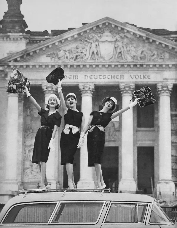 fo-newton-berlin-pressimg-024