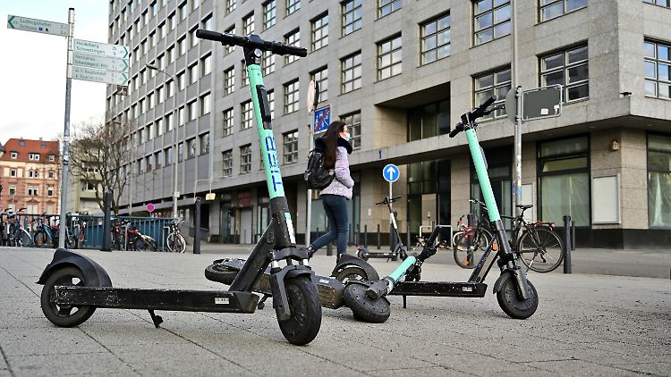 Tier hat Millionen getankt, um sein wichtigstes strategisches Projekt umzusetzen: Das Unternehmen will seine Kunden künftig dazu bewegen, die E-Scooter selbst aufzuladen. 