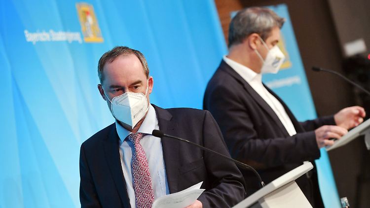 Aiwanger hat bislang auf eine Corona-Impfung verzichtet. Seine Freien Wähler sind Koalitionspartner der CSU.