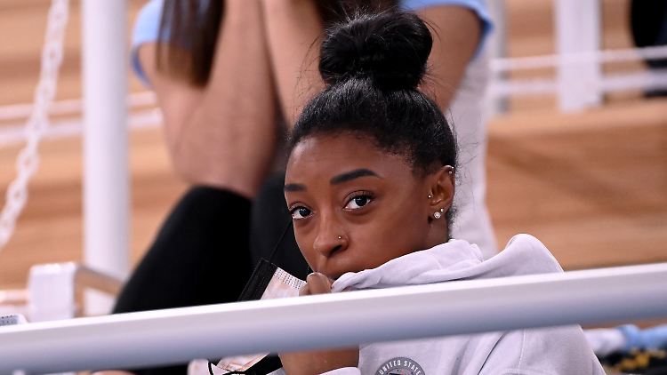 Simone Biles bleibt Zuschauerin.
