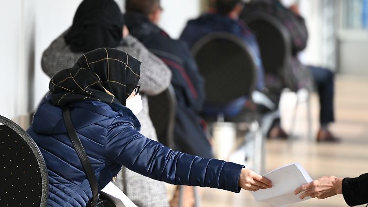 Afghanen, die gegen ihren Asylbescheid klagen, bekommen immer häufiger Recht.