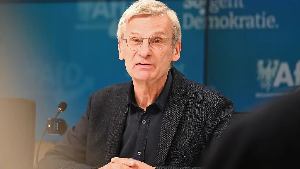 AfD-Fraktionschef-Hans-Christoph-Berndt-kuendigt-an-das-Buendnis-Sahra-Wagenknecht-mit-Antraegen-im-Landtag-testen-zu-wollen