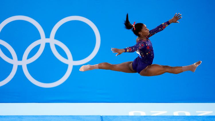 Simone Biles fühlt sich bereit für den Schwebebalken.