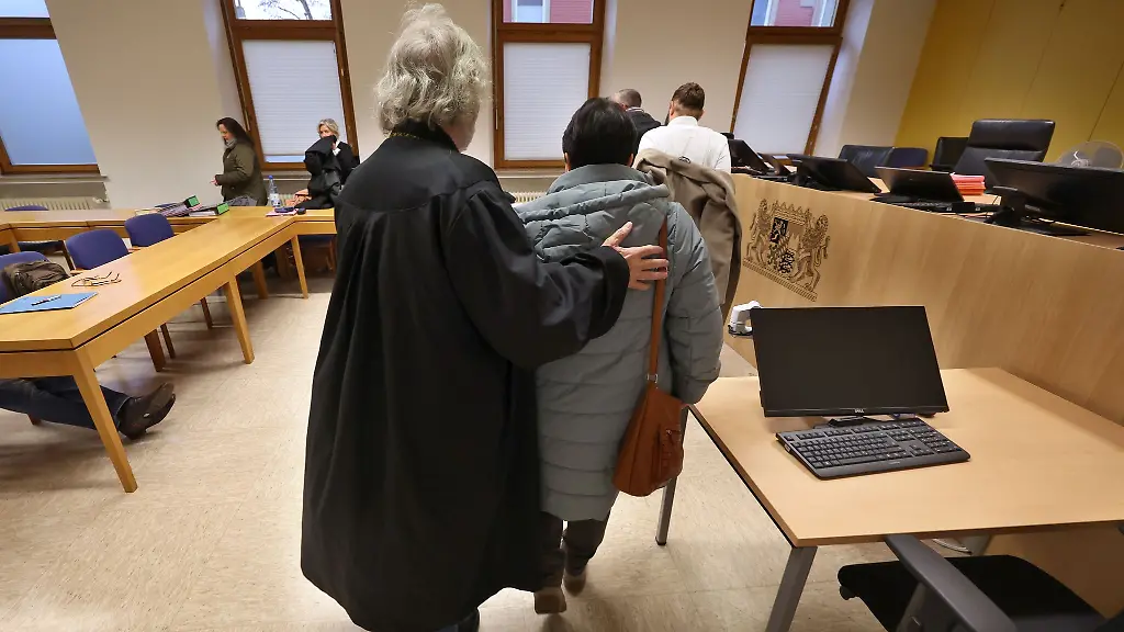 Aus-Sicht-des-Gerichts-sind-die-Eltern-vom-Tod-ihres-Kindes-schon-so-schwer-getroffen-dass-die-Richter-auf-die-Verhaengung-einer-Strafe-verzichteten