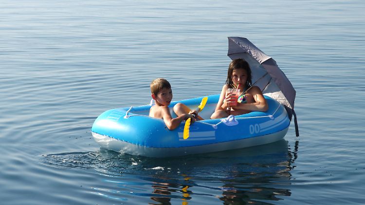 Wer ein Schlauchboot kaufen möchte, sollte sich vorher fragen, welche Standards es erfüllen soll.