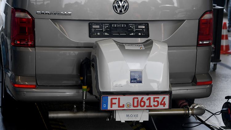 Seit dem Diesel-Skandal macht das KBA eigene Abgasmessungen, die für die Hersteller verbindlich sind.