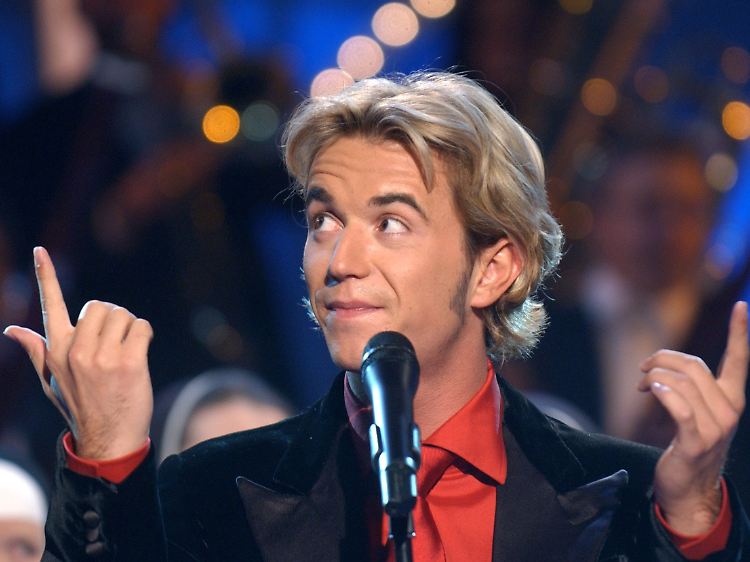 Silbereisen 2004 als Deutschlands jüngster Showmaster bei der ARD-Gala "Das Jubiläumsfest der Volksmusik".
