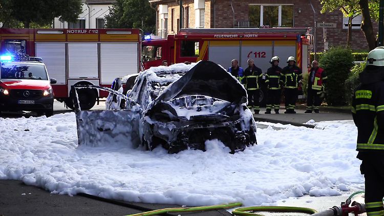 Für weitere Ermittlungen hat die Polizei das Fahrzeug beschlagnahmt.