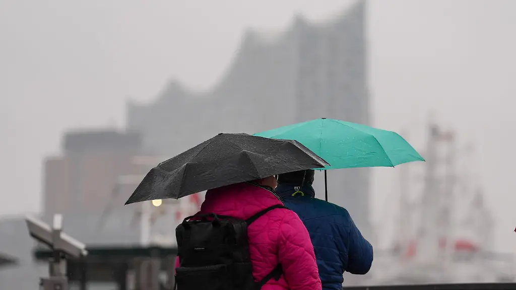 Graue-Wolken-und-vereinzelte-Schauer-erwarten-Hamburg-und-Schleswig-Holstein