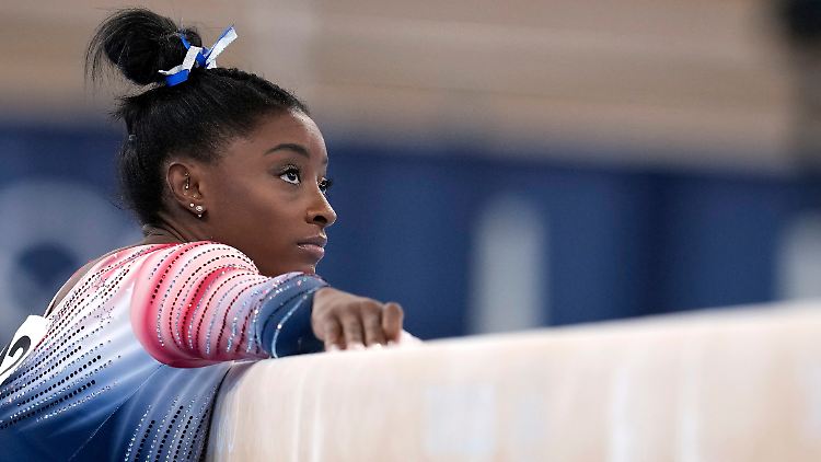 Simone Biles schließt nicht aus, dass der Missbrauch durch ihren einstigen Teamarzt zu ihren mentalen Problemen beigetragen hat. 