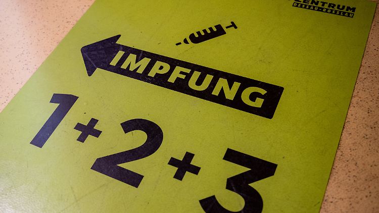 In Berlin und Washington laufen die Vorbereitungen, um gefährdeten Gruppen eine dritte Impfung zu verabreichen.