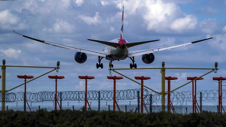 Die Ausbreitung der Delta-Variante in den USA hat Hoffnungen auf eine schnelle Öffnung für internationale Reisende zunichte gemacht.