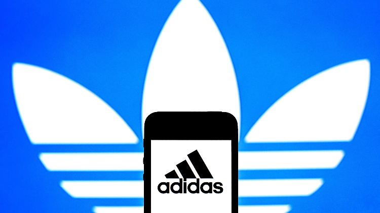 Bei Adidas liegt der Umsatz im zweiten Quartal moderat über den Erwartungen.