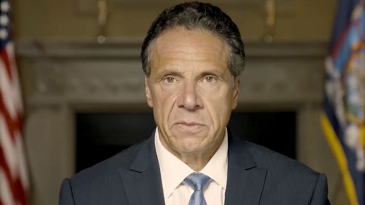 Cuomo lehnt einen Rücktritt bislang ab. 
