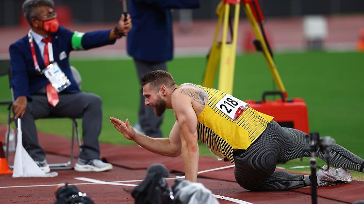 Johannes Vetter am Boden.
