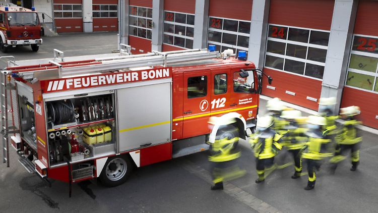 17 Fahrzeuge und 52 Einsatzkräfte sollen von Bonn nach Griechenland verlegt werden. 