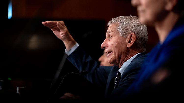 Der US-Immunologe Fauci ist besorgt.
