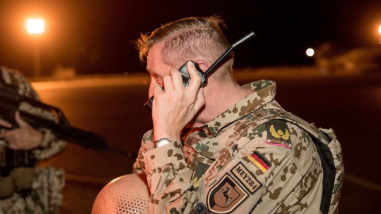 Die letzten Bundeswehr-Soldaten verlassen Ende Juni Afghanistan. Ihre Helfer dürfen nicht mitfliegen.