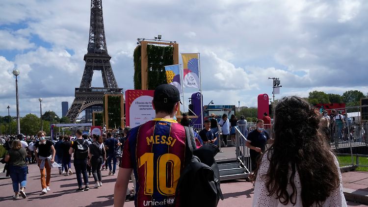 In Paris ist die Vorfreude auf den Superstar aus Argentinien riesig.