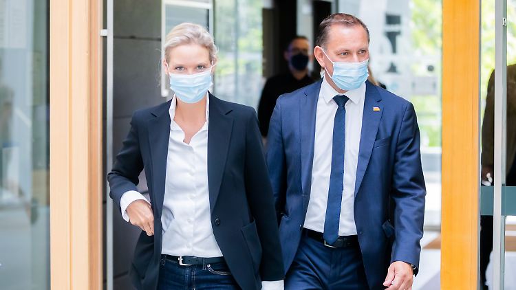 Auch die jüngst beschlossene Verkürzung des Genesenenstatus kommt bei den AfD-Fraktionsvorsitzenden Weidel und Chrupalla nicht gut an.