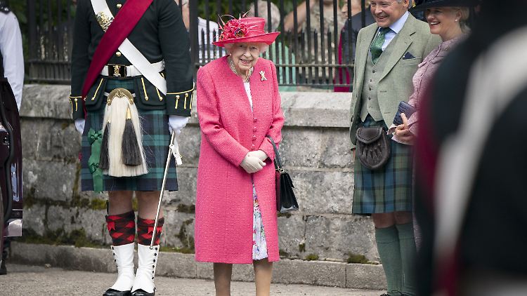 Auch allein freut sich die Queen auf ihre Auszeit.