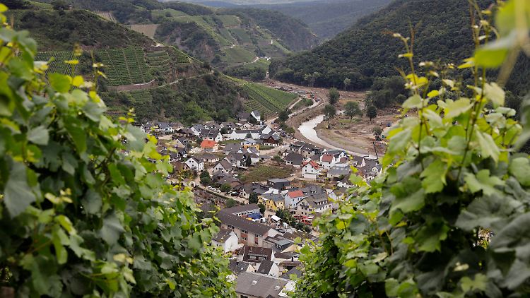 Nach dem Jahrhunderthochwasser machen die Aufräumarbeiten im Ahrtal Fortschritte.