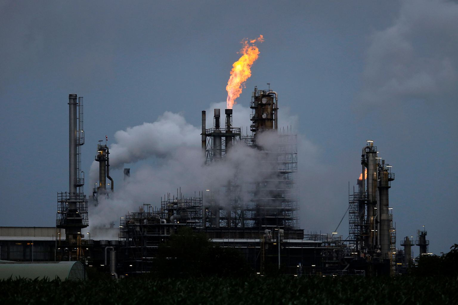 Mittlerweile gibt es kaum noch Zweifel: Der CO2-Ausstoß des Menschen heizt den Planeten auf. Dadurch wird es beständig wärmer auf der Erde, woraus sich eine weitere Gefahr ergibt: ...