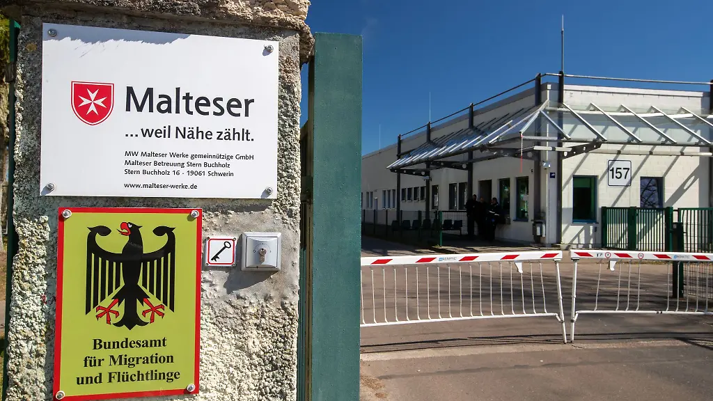 Rund-70-Migranten-aus-Mecklenburg-Vorpommern-haben-fuer-ihre-freiwillige-Ausreise-aus-Deutschland-in-diesem-Jahr-finanzielle-Hilfe-erhalten