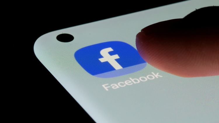 Facebook spricht in seinem Transparenzbericht von einer "Desinformationswaschanlage." 
