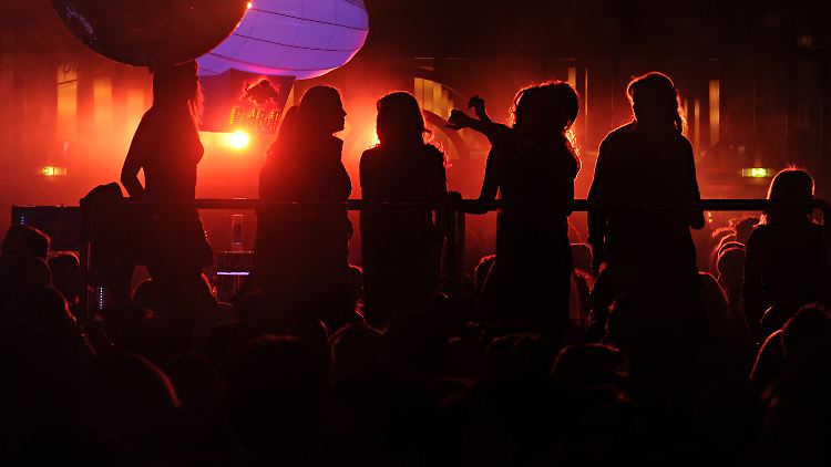 Ab nächster Woche dürfen Clubs im Südwesten wieder unter Vollauslastung öffnen.